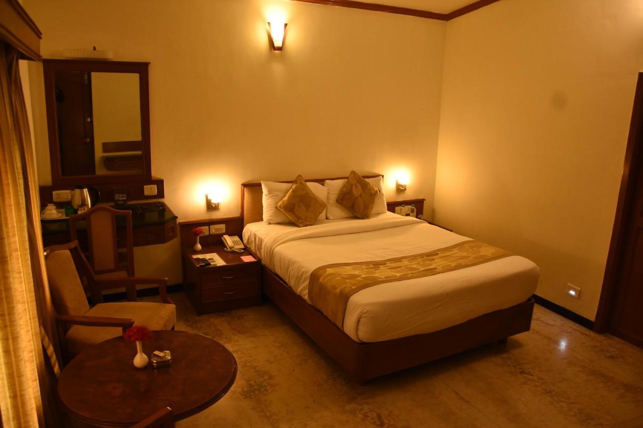 Poppys Vista Hotel Thirumurugan Poondi Екстер'єр фото