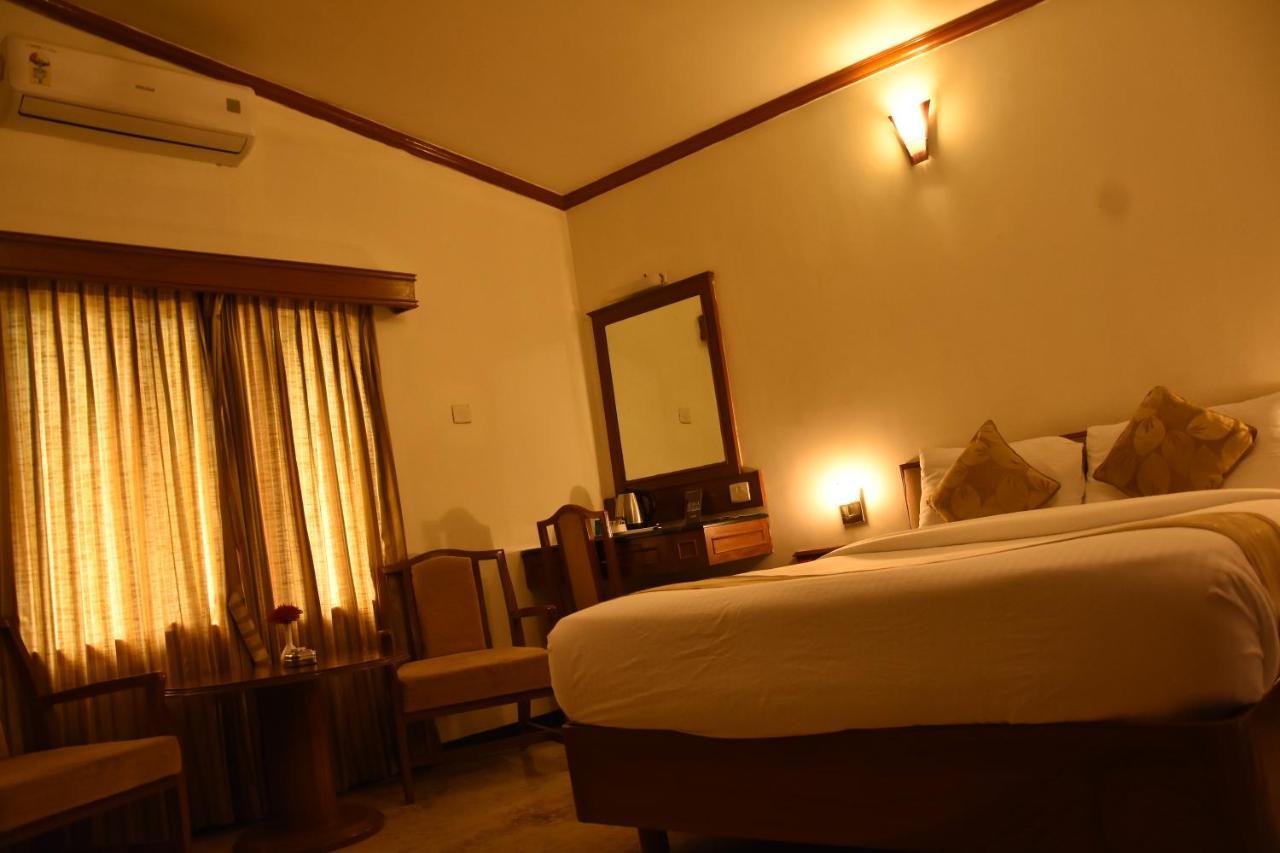 Poppys Vista Hotel Thirumurugan Poondi Екстер'єр фото