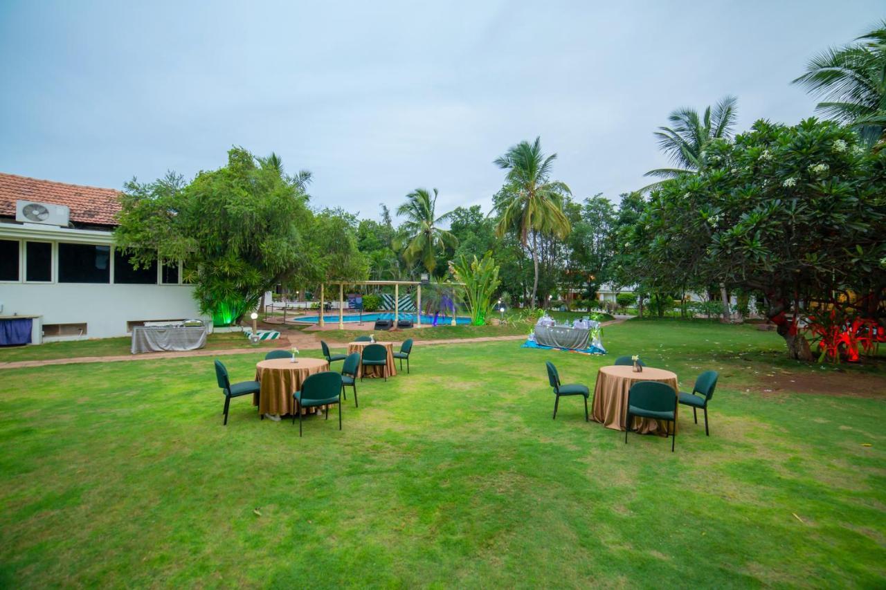 Poppys Vista Hotel Thirumurugan Poondi Екстер'єр фото