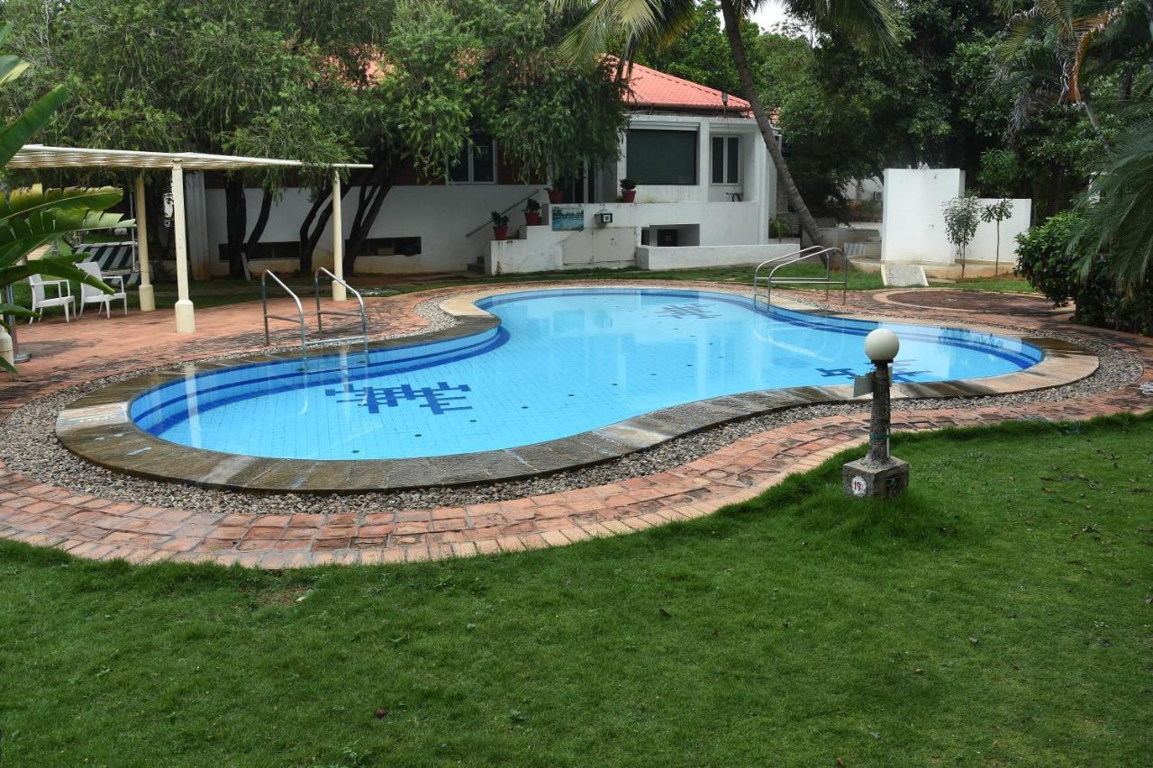 Poppys Vista Hotel Thirumurugan Poondi Екстер'єр фото