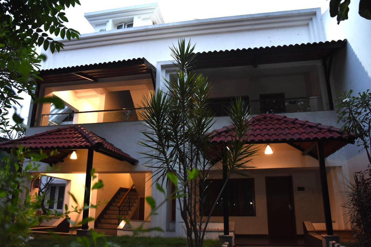 Poppys Vista Hotel Thirumurugan Poondi Екстер'єр фото