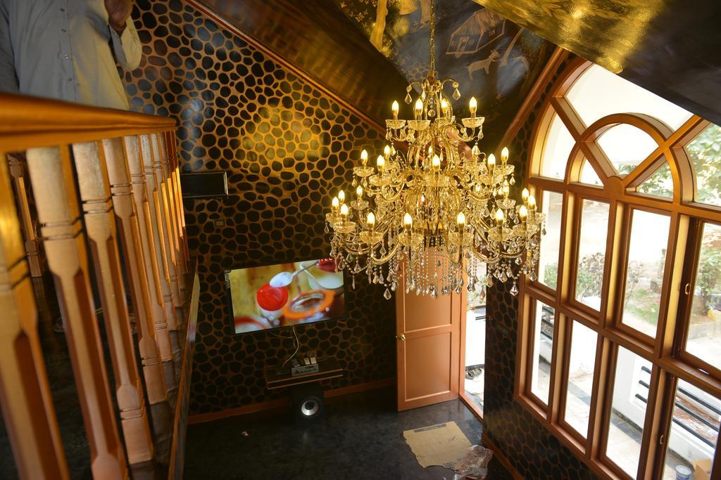 Poppys Vista Hotel Thirumurugan Poondi Екстер'єр фото